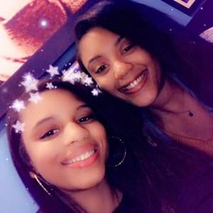 Meet your Posher, Esperanza